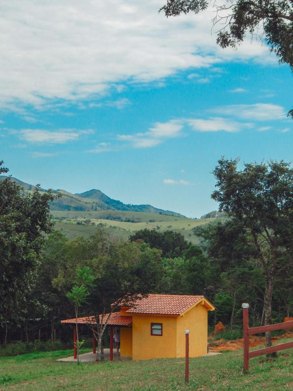 Pousada Aguas Da Canastra Варжен-Бонита Экстерьер фото